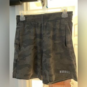 NoBull knit shorts. Camo colored. Size M. Great shape